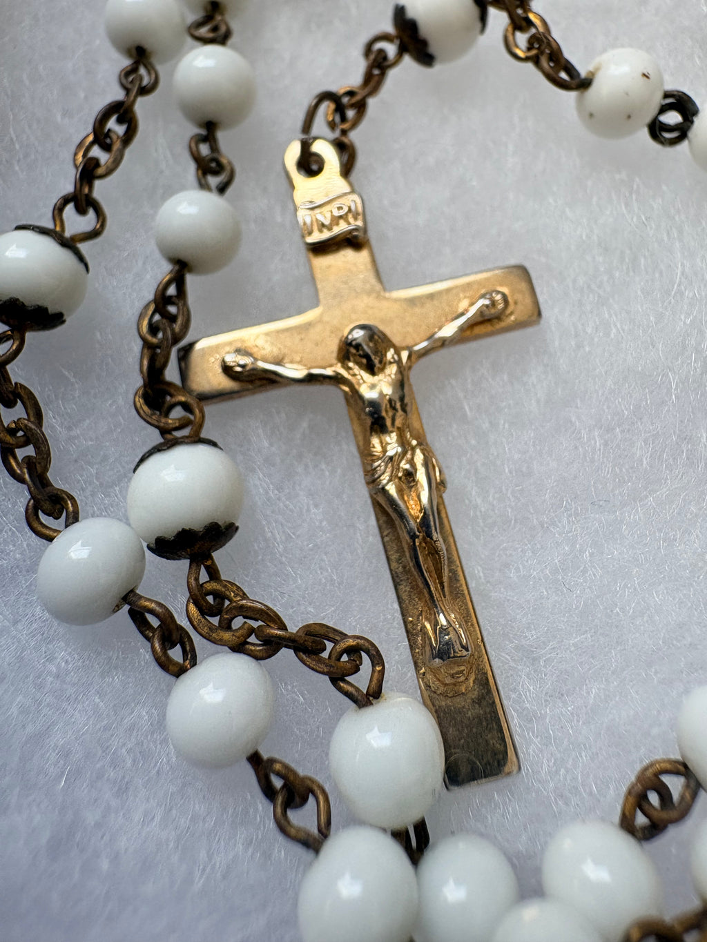 Vintage DiRoma Mid-Century White Milk Glass Rosary c. 1940's-1950's